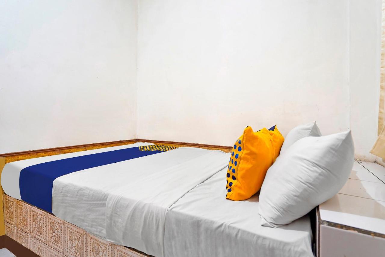Spot On 91444 Hotel Arimbi Bandung Kültér fotó