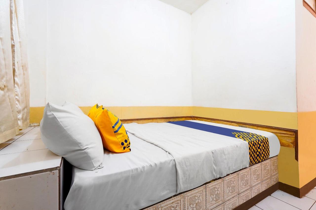 Spot On 91444 Hotel Arimbi Bandung Kültér fotó