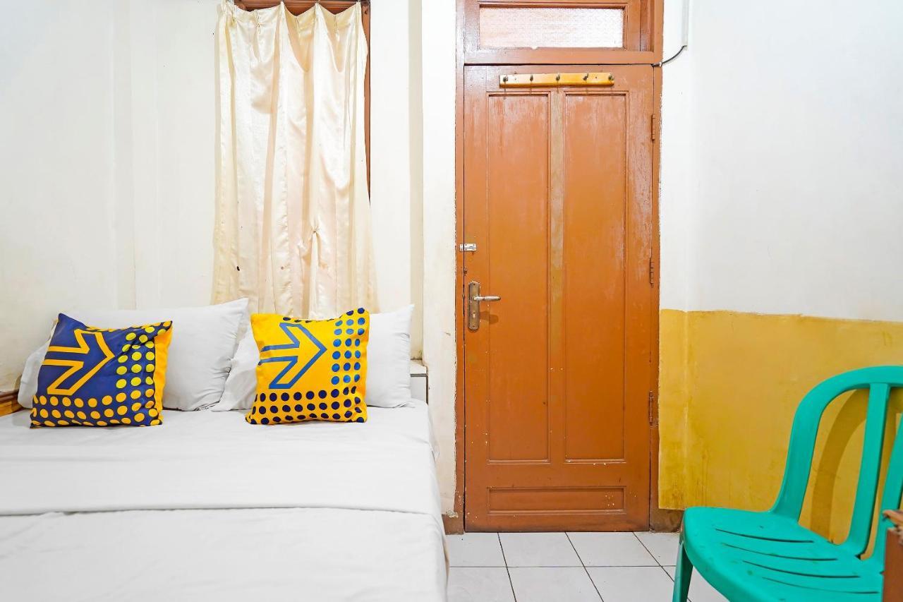 Spot On 91444 Hotel Arimbi Bandung Kültér fotó