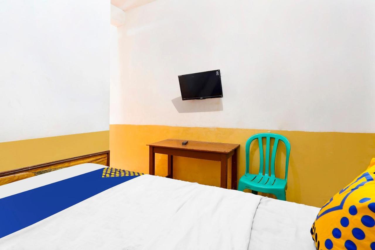 Spot On 91444 Hotel Arimbi Bandung Kültér fotó