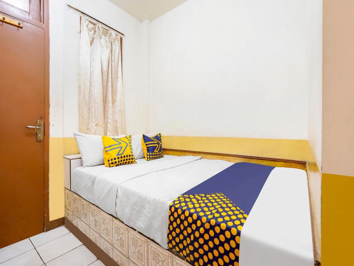 Spot On 91444 Hotel Arimbi Bandung Kültér fotó